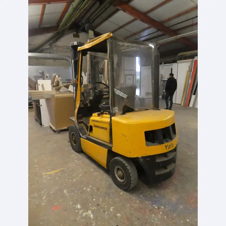 well-maintained machine from the furniture sector -3