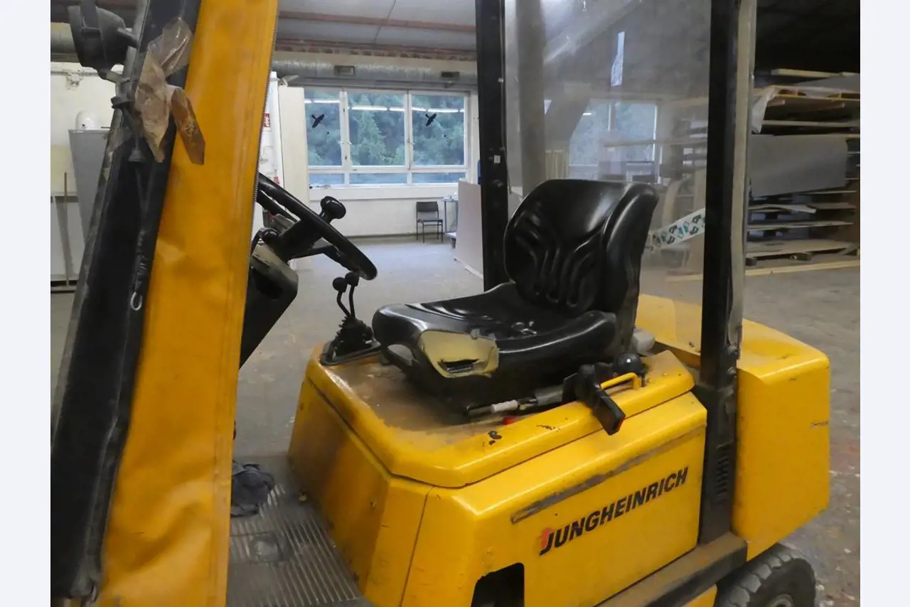 well-maintained machine from the furniture sector -4