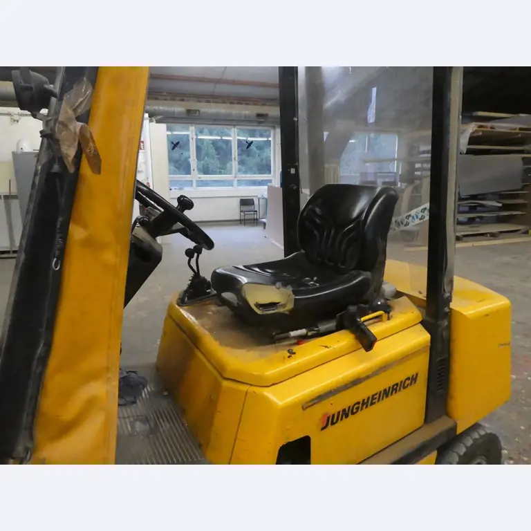 well-maintained machine from the furniture sector -4