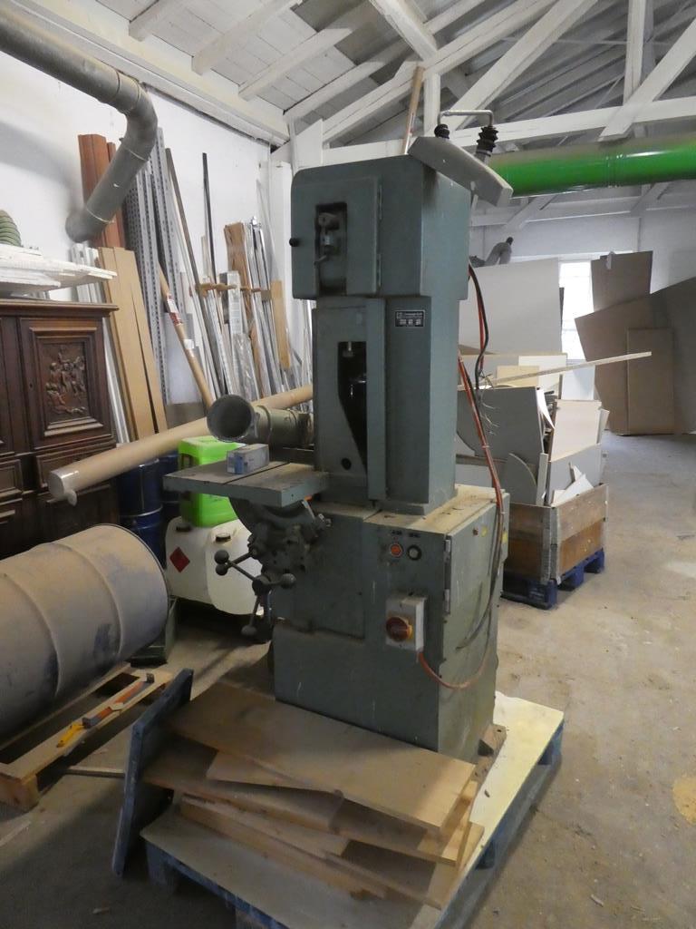 gepflegte Maschine aus dem Bereich Möbelbau-1