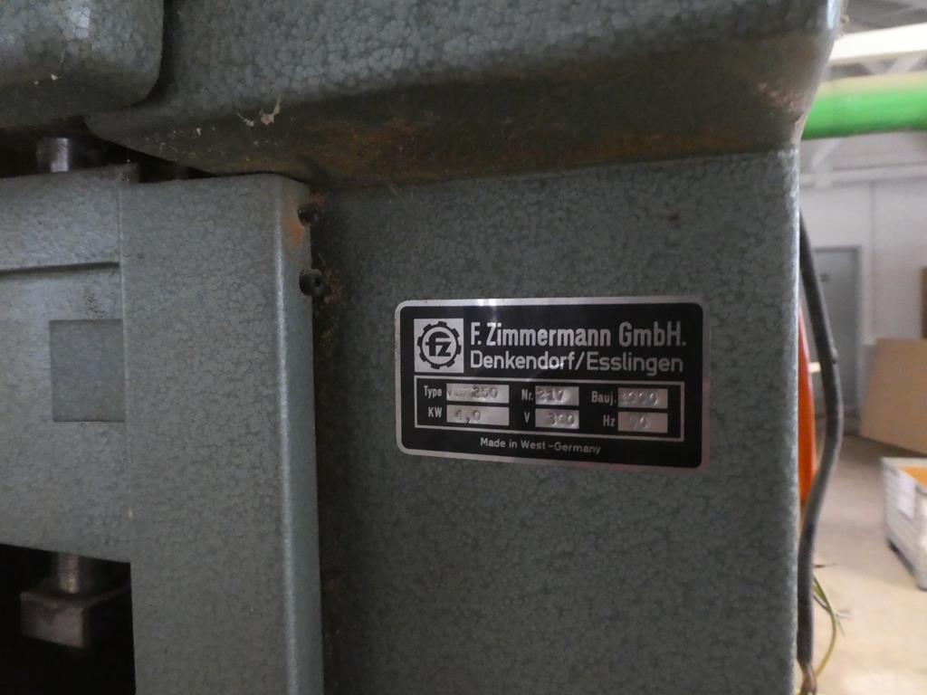 gepflegte Maschine aus dem Bereich Möbelbau-2