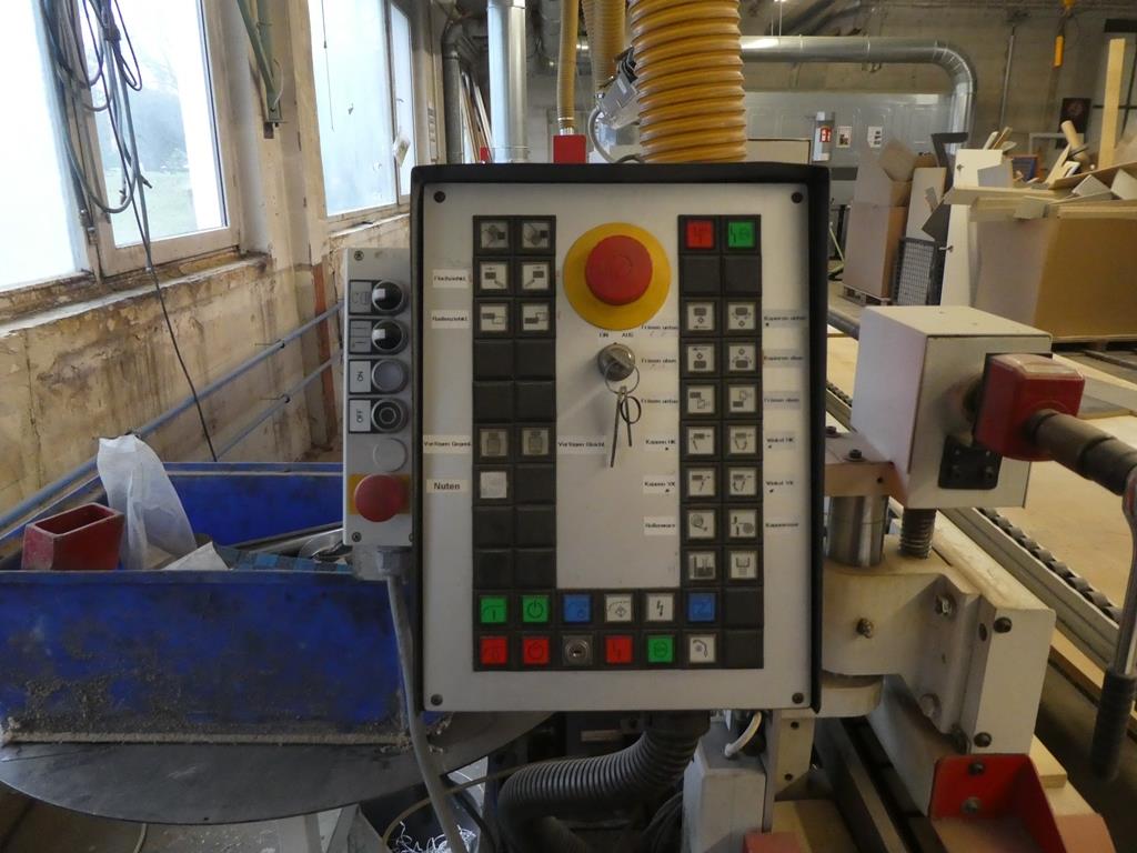 máquina bem conservada do sector da construção de móveis-2