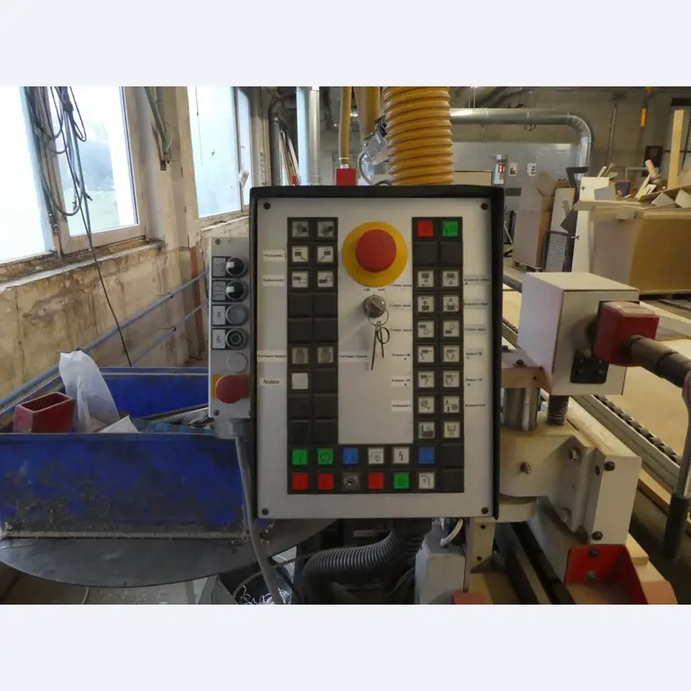 máquina bem conservada do sector da construção de móveis-2
