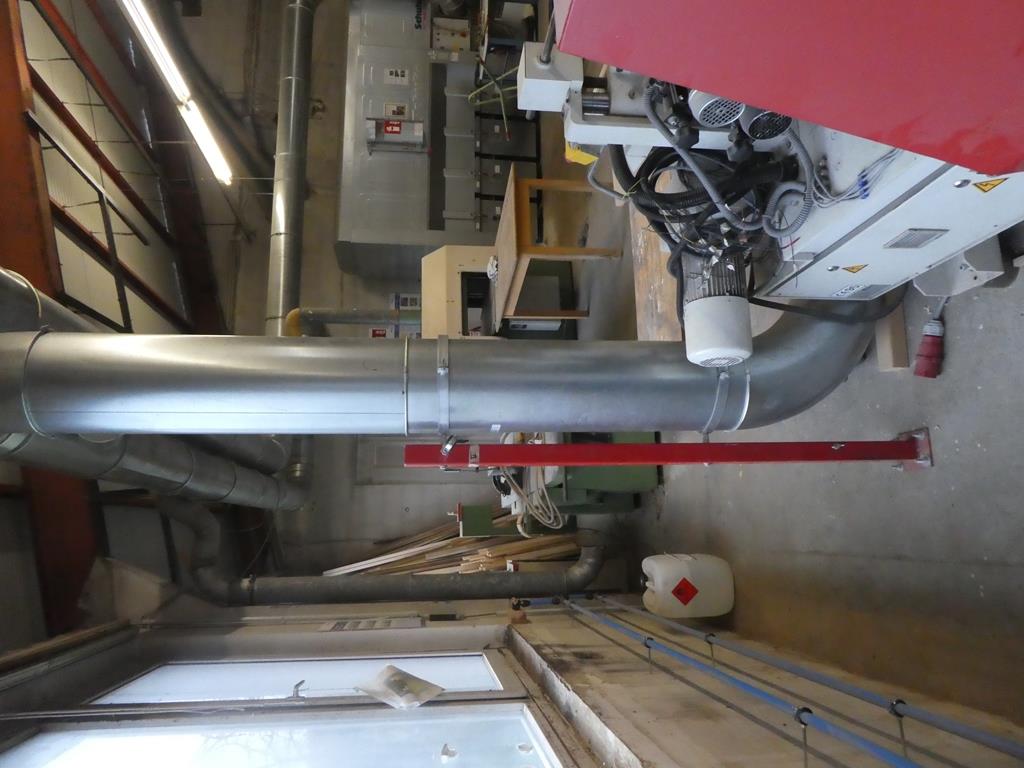 máquina bem conservada do sector da construção de móveis-8