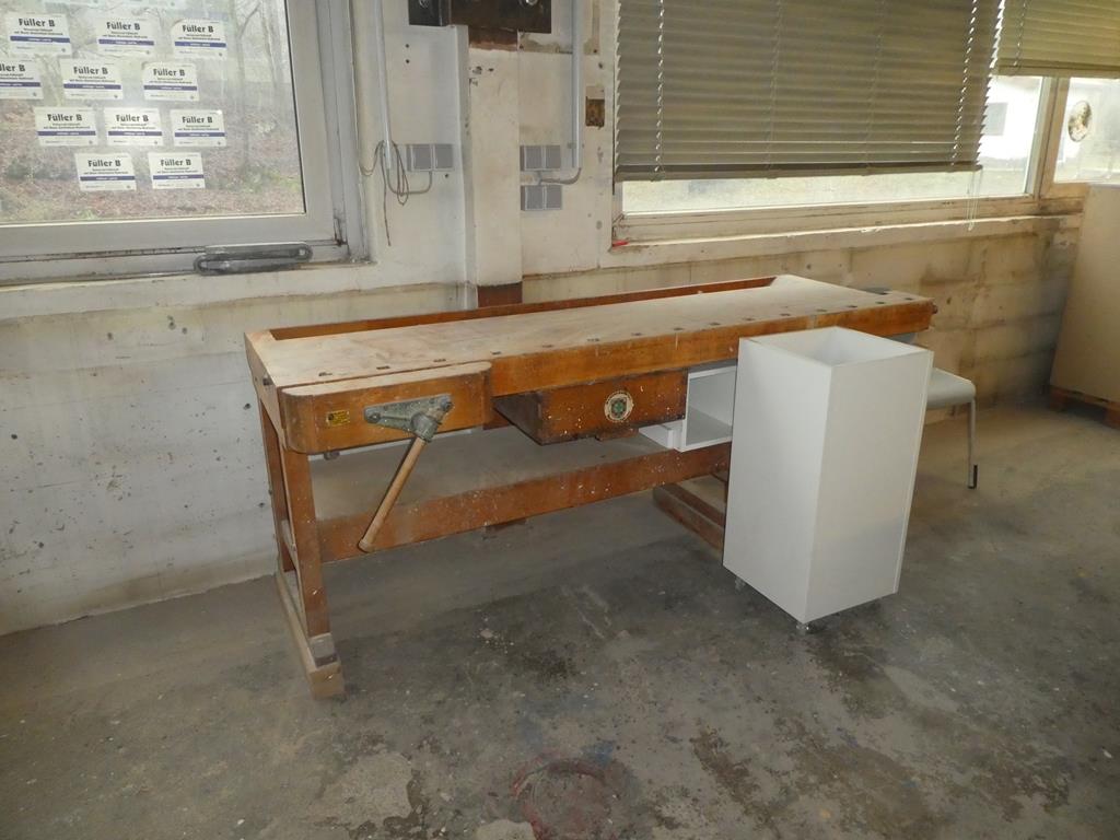 gepflegte Maschine aus dem Bereich Möbelbau-2