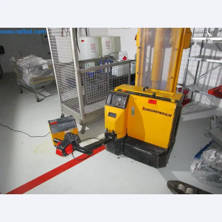 Máquinas e equipamentos de panificação, bem como instalações e equipamentos de oficina-1