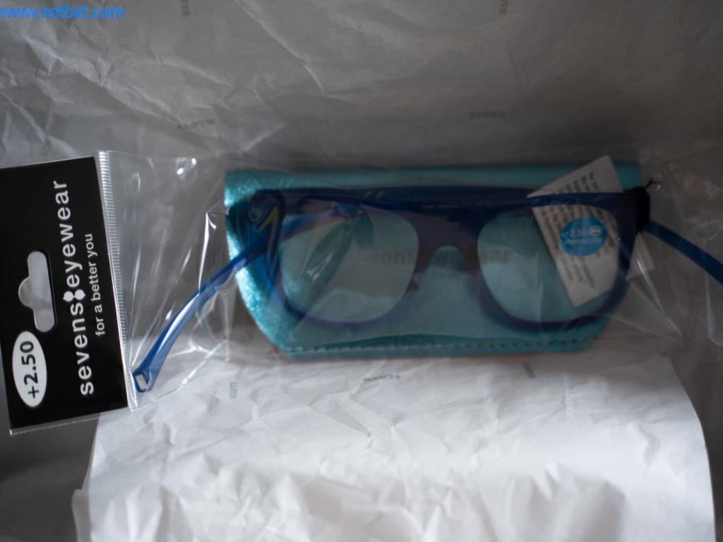 diverse personal care products, sweets, spa products, marmalade/honey, animal accessories, support stockings from the location-2