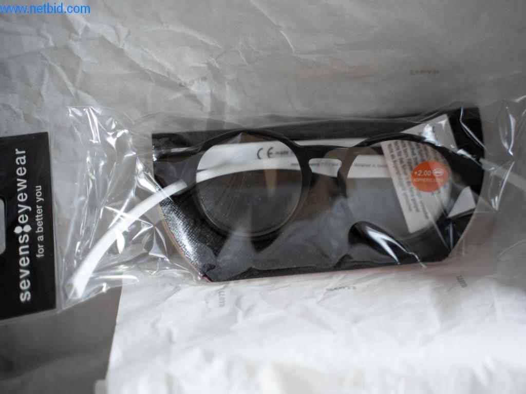 diverse personal care products, sweets, spa products, marmalade/honey, animal accessories, support stockings from the location-3