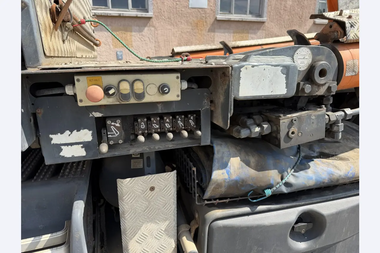 Various vehicles/trucks and various BGA-13