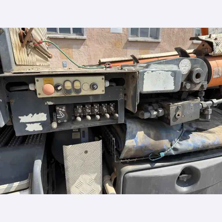Various vehicles/trucks and various BGA-13