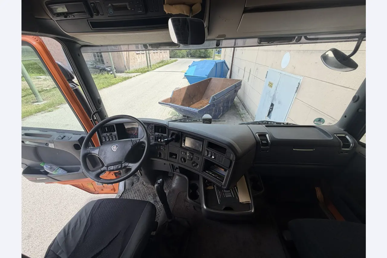 Various vehicles/trucks and various BGA-2