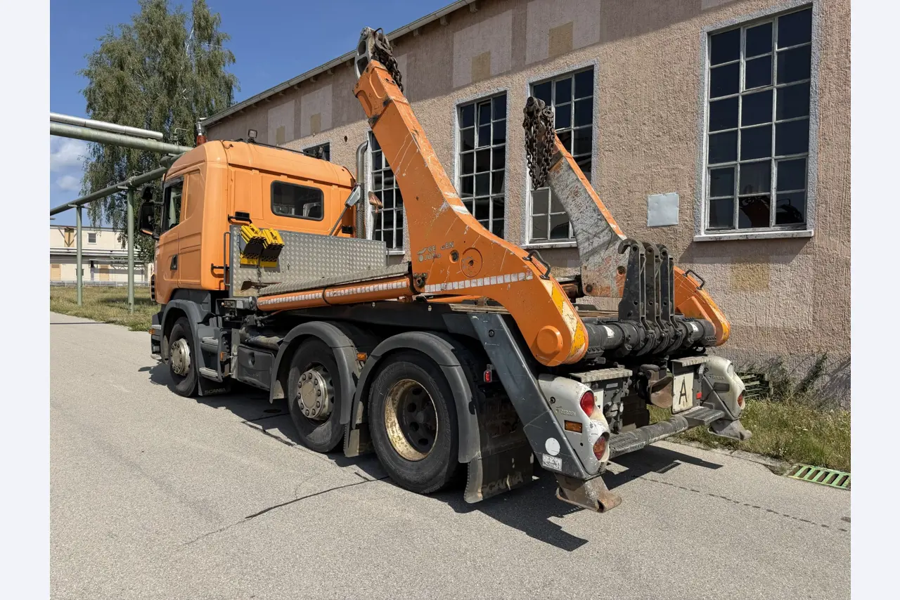 Various vehicles/trucks and various BGA-9