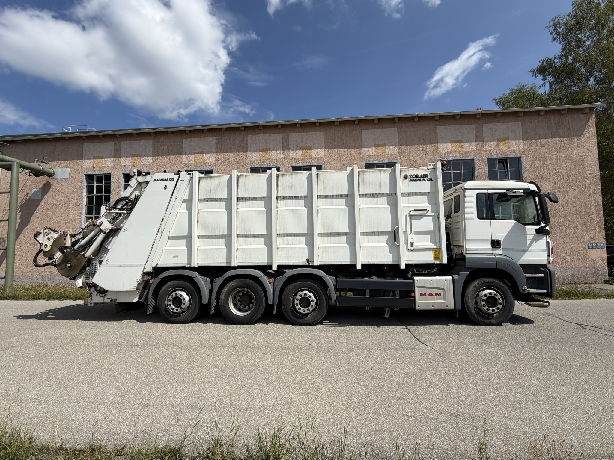 Various vehicles/trucks and various BGA-11