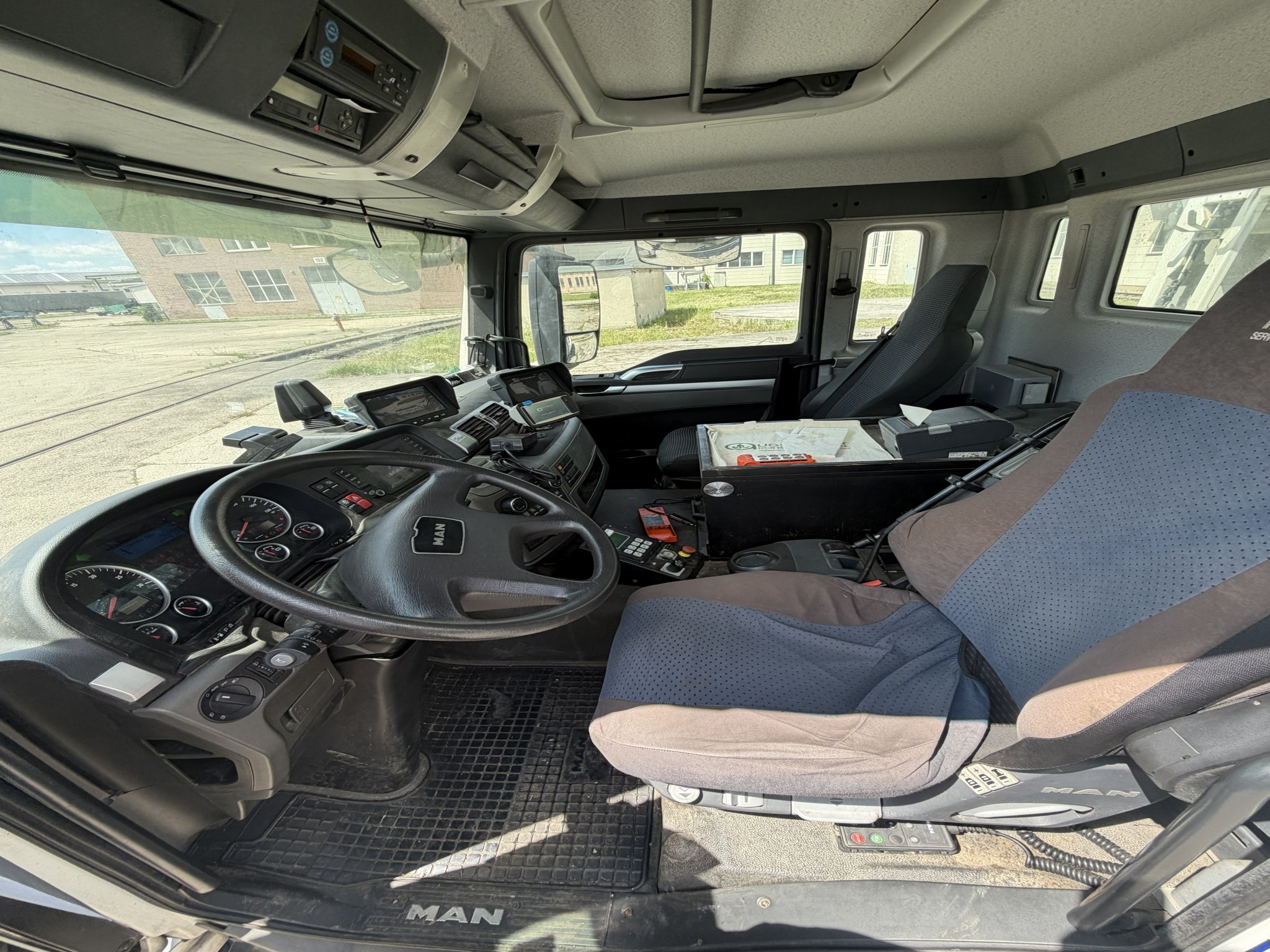 Various vehicles/trucks and various BGA-3