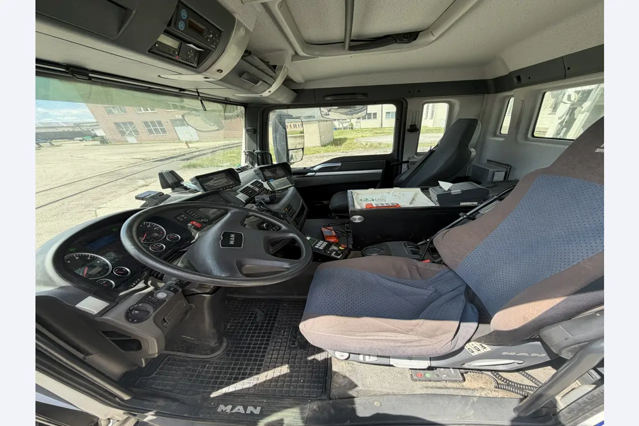 Various vehicles/trucks and various BGA-3