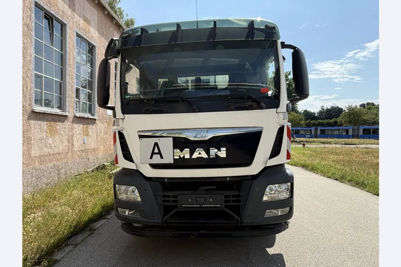 Various vehicles/trucks and various BGA-4