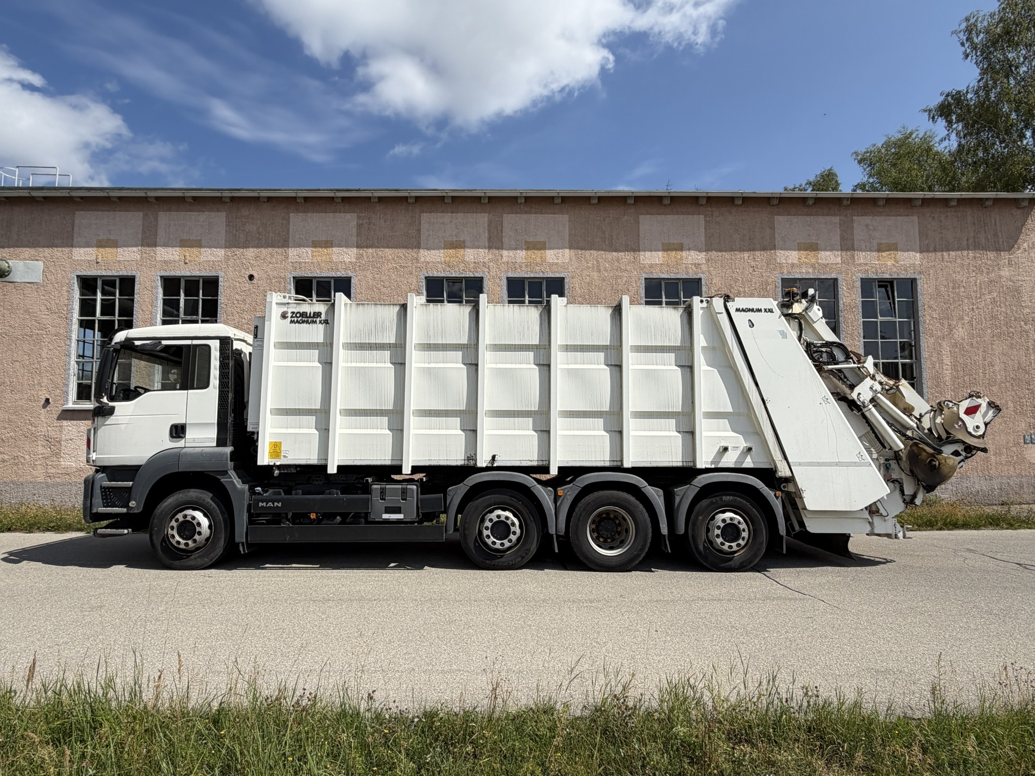 Various vehicles/trucks and various BGA-7