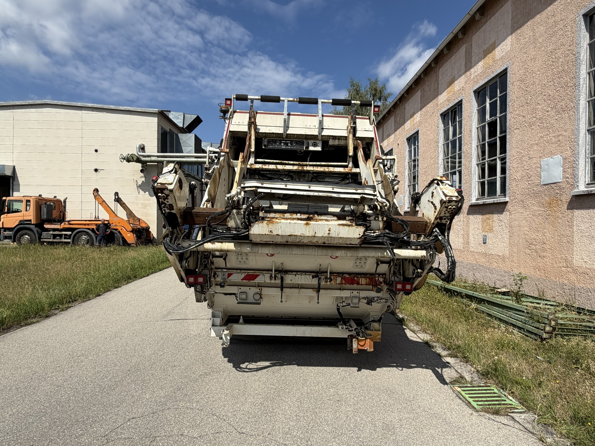 Various vehicles/trucks and various BGA-8