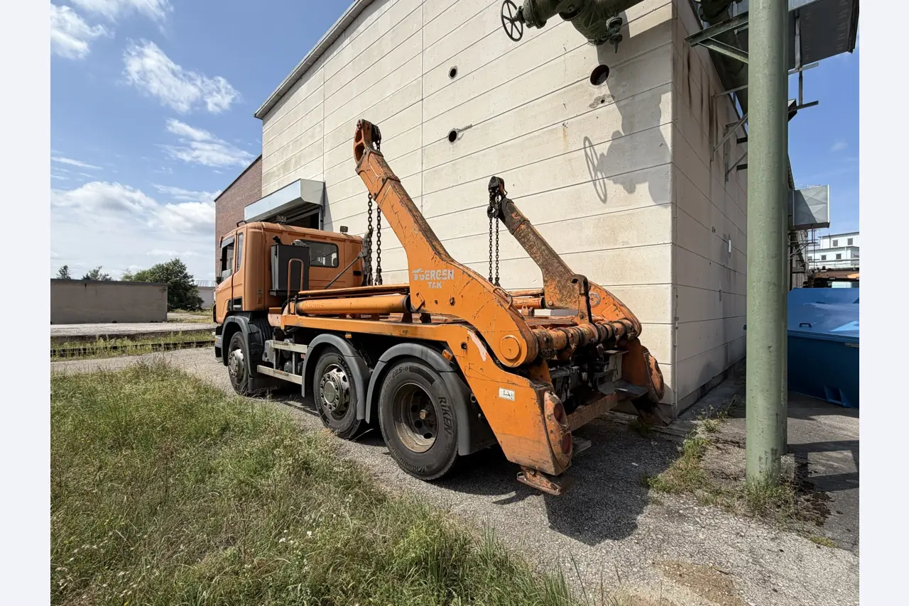 Various vehicles/trucks and various BGA-10