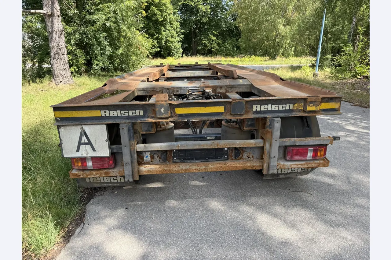 Various vehicles/trucks and various BGA-8