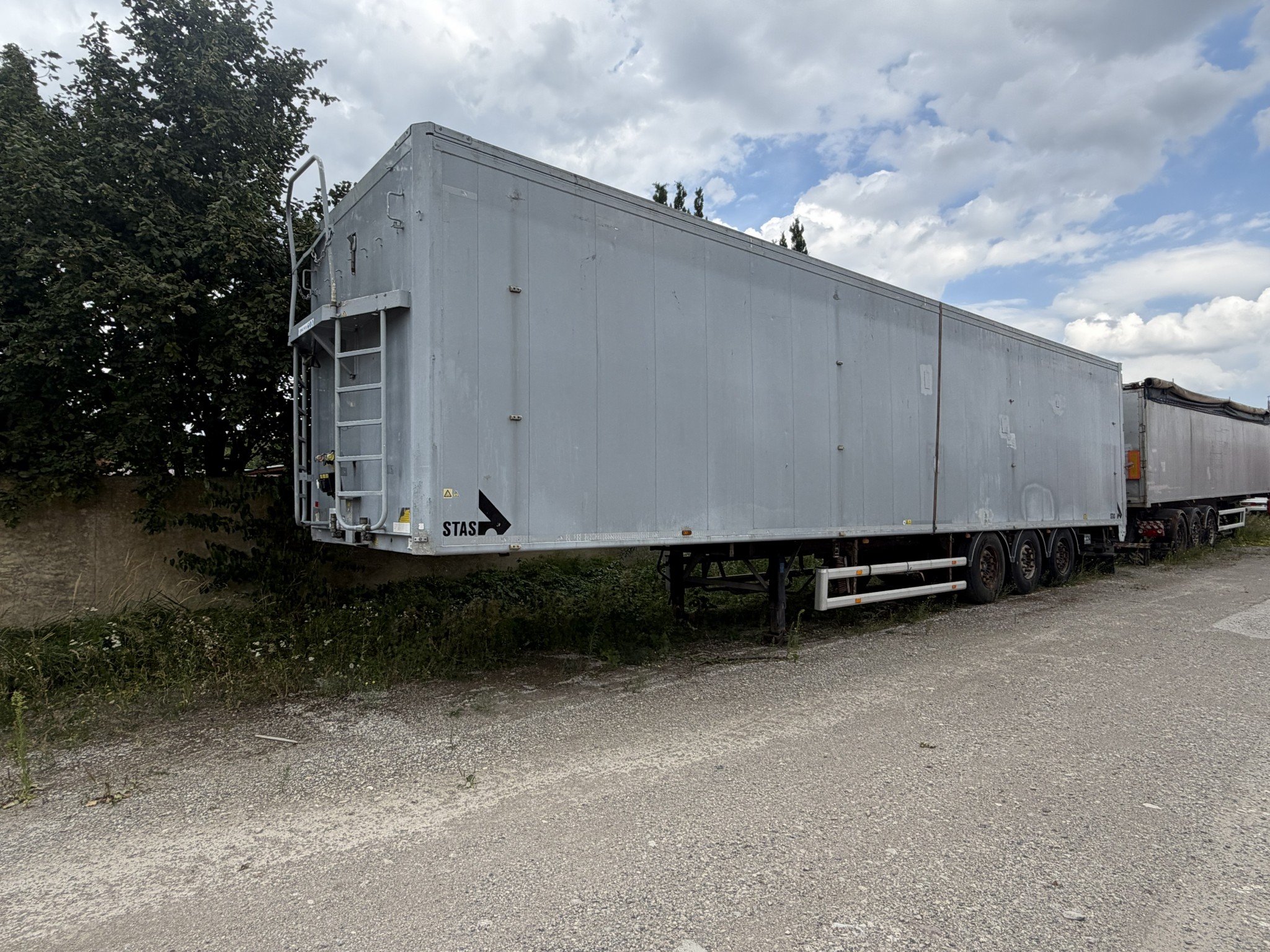 Various vehicles/trucks and various BGA-1