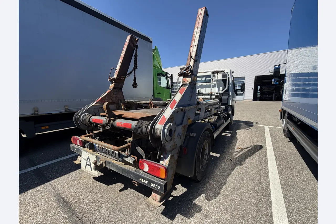 různá vozidla/nákladní automobily a různé BGA-6