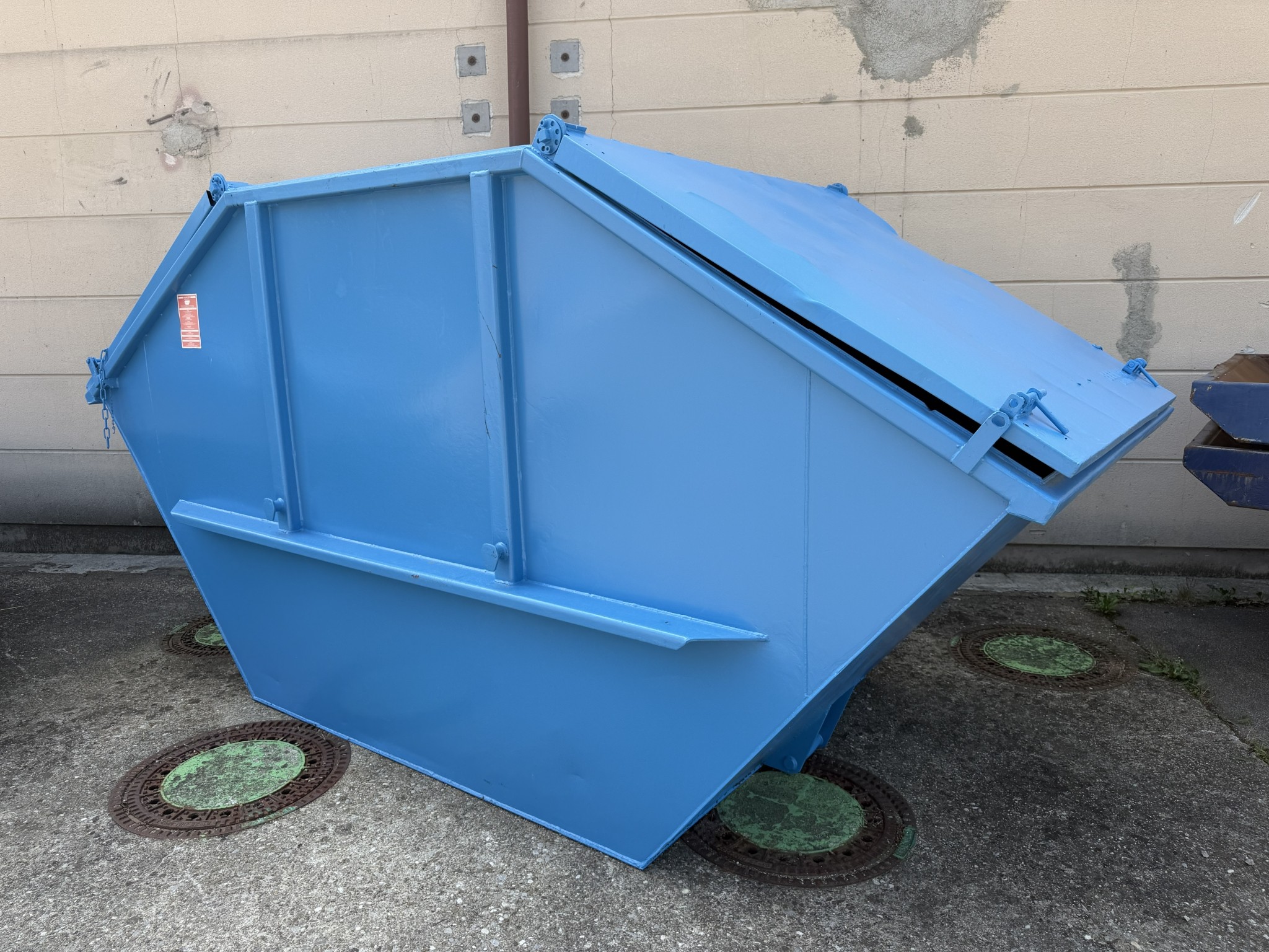 Various vehicles/trucks and various BGA-2