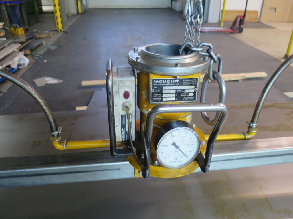 Dobrze utrzymane maszyny do obróbki blachy, sprzęt spawalniczy, stoły spawalnicze, wyposażenie fabryczne i biurowe-3