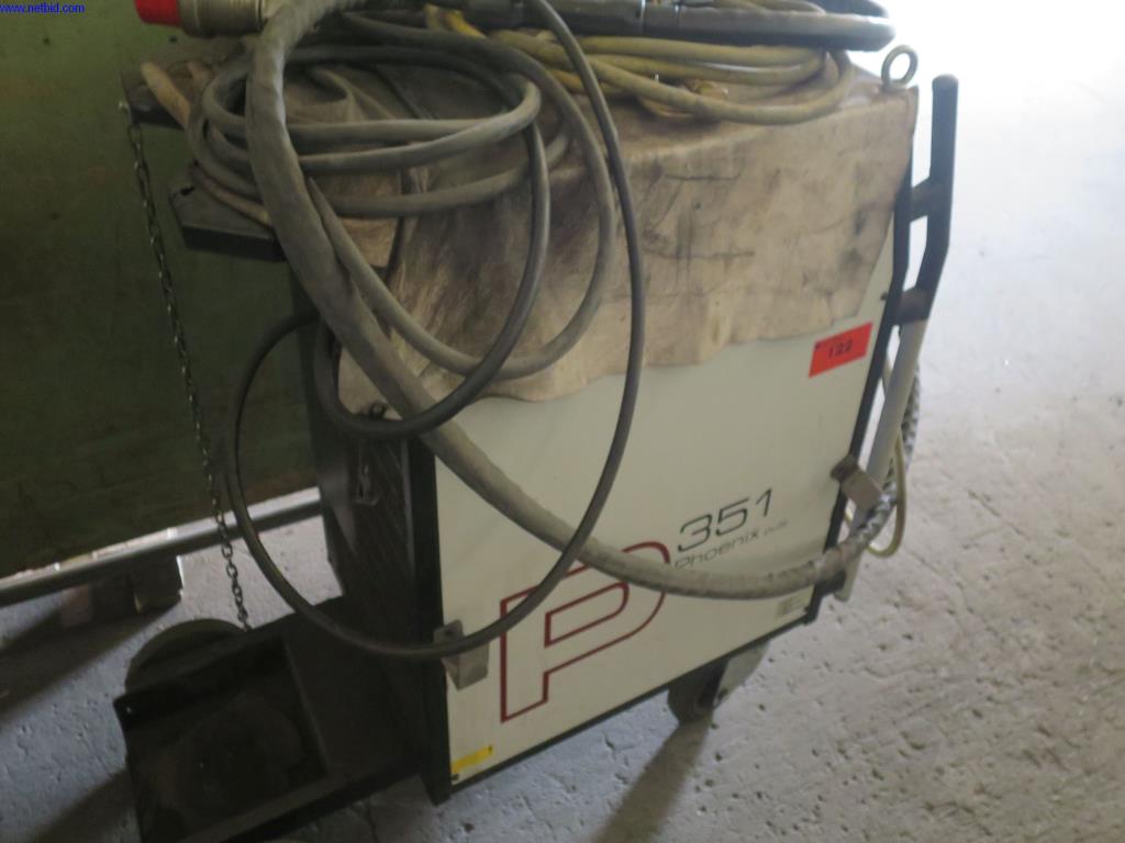 gepflegte Blechbearbeitungsmaschinen, Schweißgeräte, Schweißtische, Betriebs- und Geschäftsausstattung -3