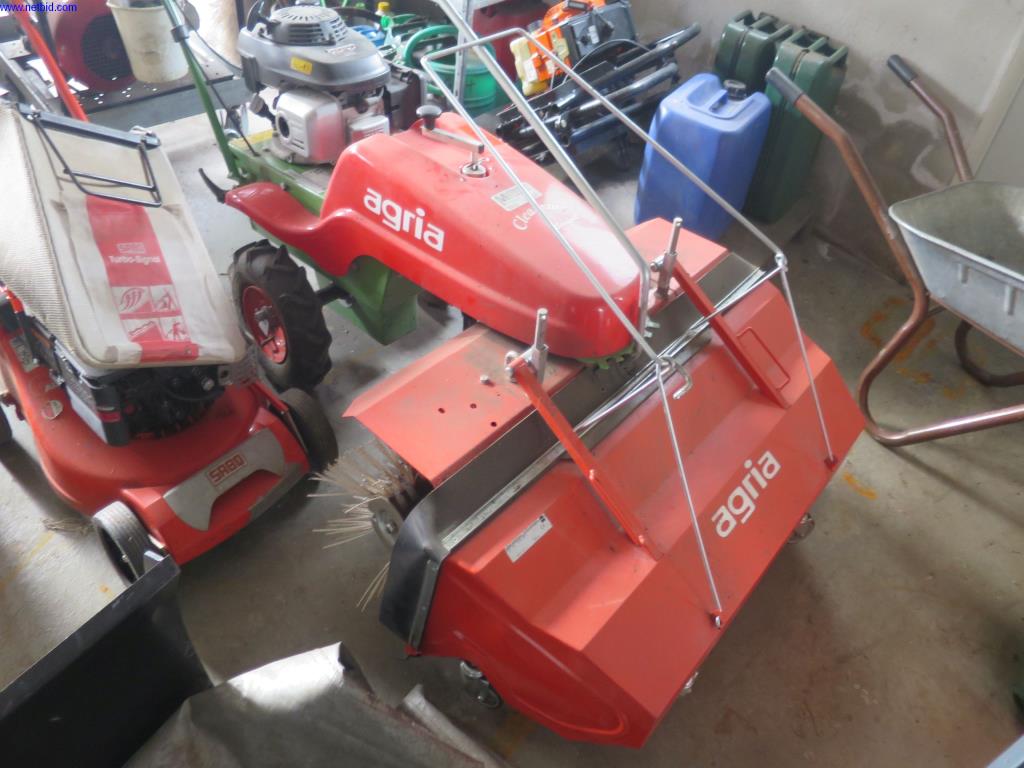 gepflegte Blechbearbeitungsmaschinen, Schweißgeräte, Schweißtische, Betriebs- und Geschäftsausstattung -2