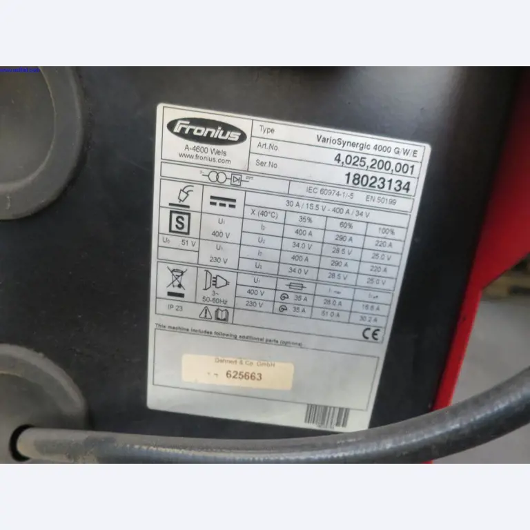 Dobrze utrzymane maszyny do obróbki blachy, sprzęt spawalniczy, stoły spawalnicze, wyposażenie fabryczne i biurowe-3