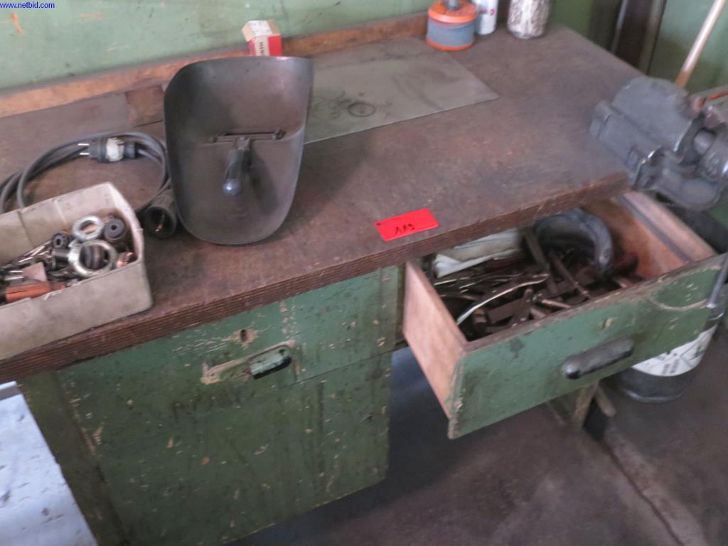 gepflegte Blechbearbeitungsmaschinen, Schweißgeräte, Schweißtische, Betriebs- und Geschäftsausstattung -2