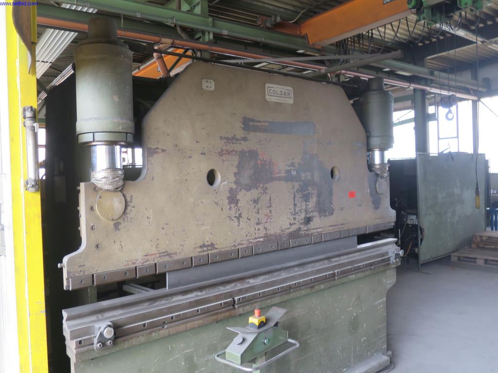 gepflegte Blechbearbeitungsmaschinen, Schweißgeräte, Schweißtische, Betriebs- und Geschäftsausstattung -2