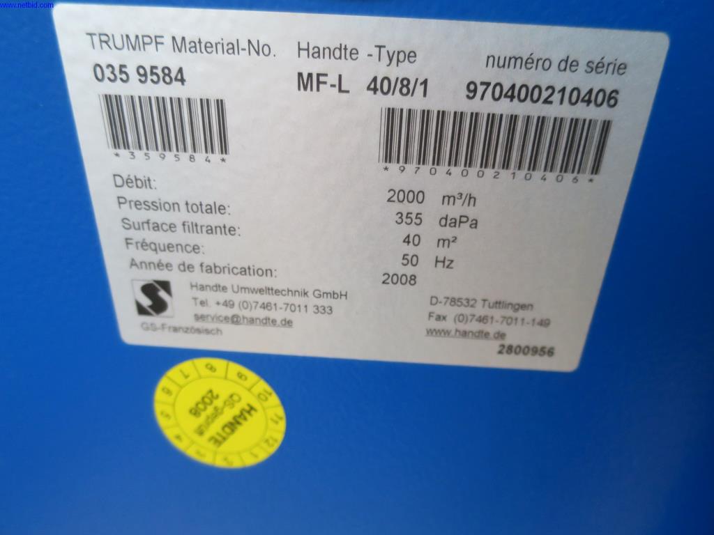 Dobře udržované stroje na zpracování plechu, svařovací zařízení, svařovací stoly, vybavení továrny a kanceláře.-4