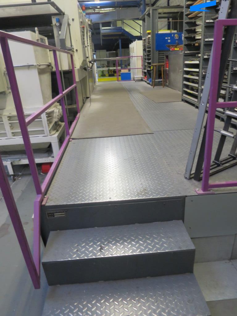 Impressão offset, pré-impressão, acabamento e produção de cartão-11