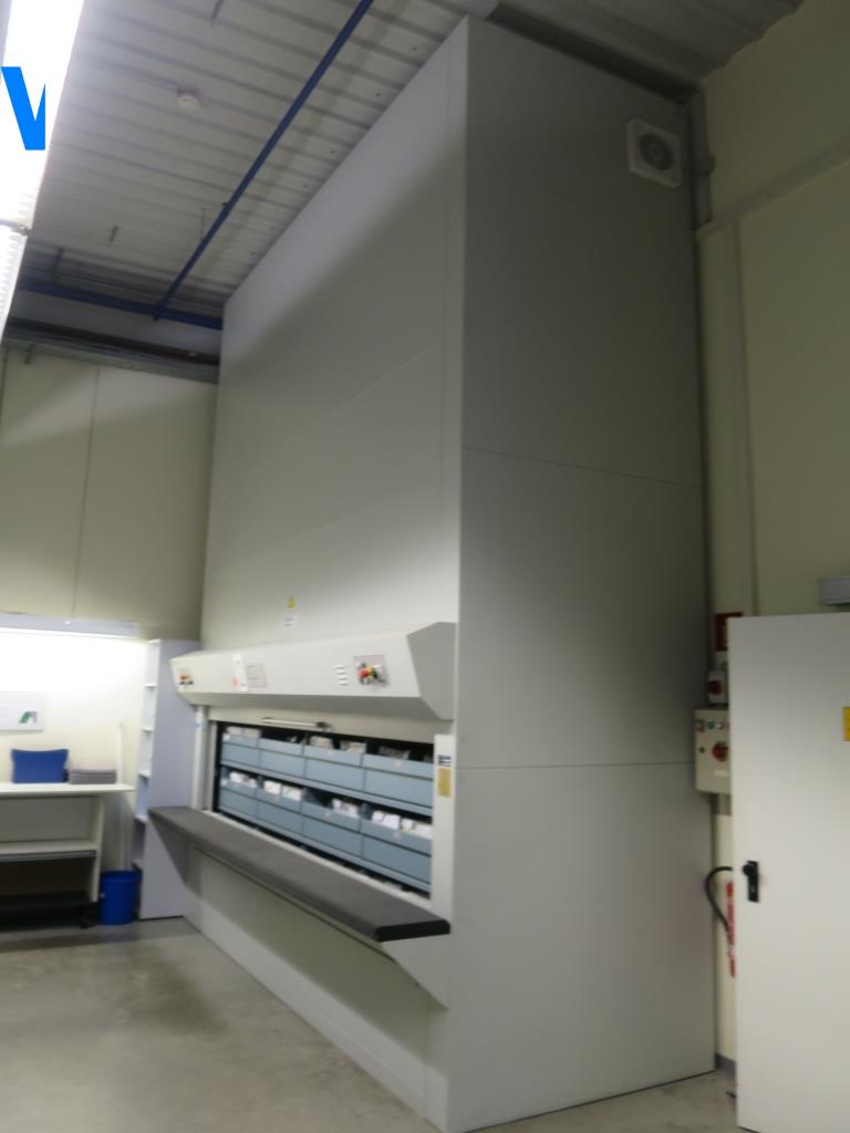 Impressão offset, pré-impressão, acabamento e produção de cartão-4