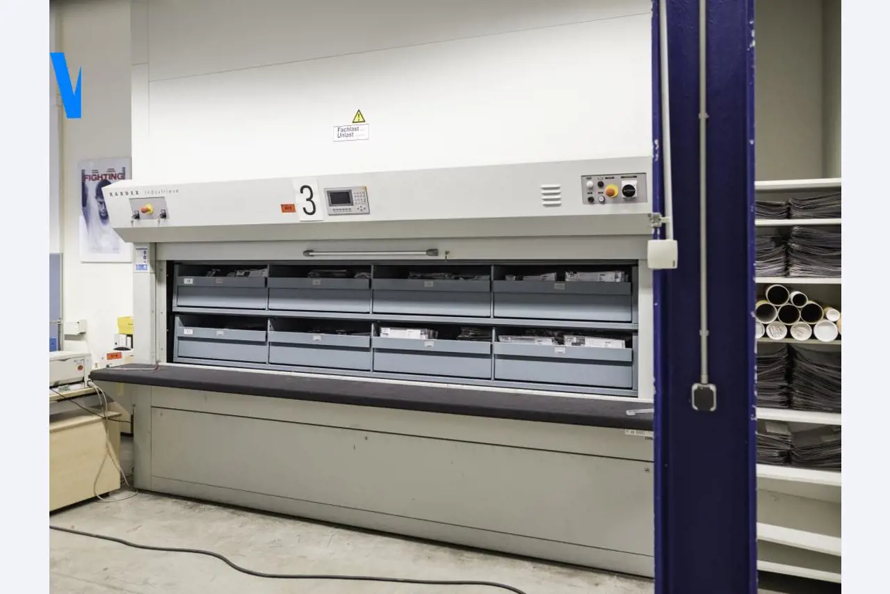 Offsetdruck,  Druckvorstufe, Weiterverarbeitung und Kartonagenherstellung-1
