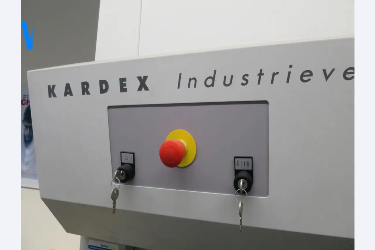 Offsetdruck,  Druckvorstufe, Weiterverarbeitung und Kartonagenherstellung-5