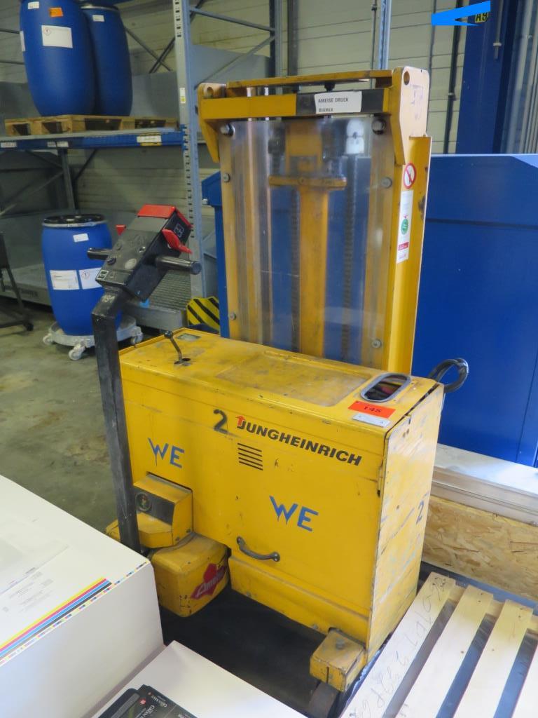 Impressão offset, pré-impressão, acabamento e produção de cartão-2