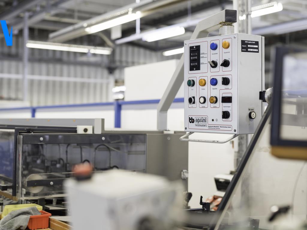 Impressão offset, pré-impressão, acabamento e produção de cartão-3