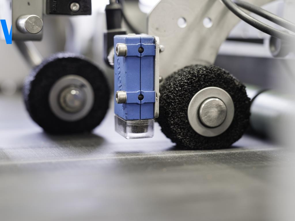 Impressão offset, pré-impressão, acabamento e produção de cartão-7