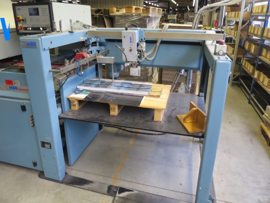 Impressão offset, pré-impressão, acabamento e produção de cartão-10