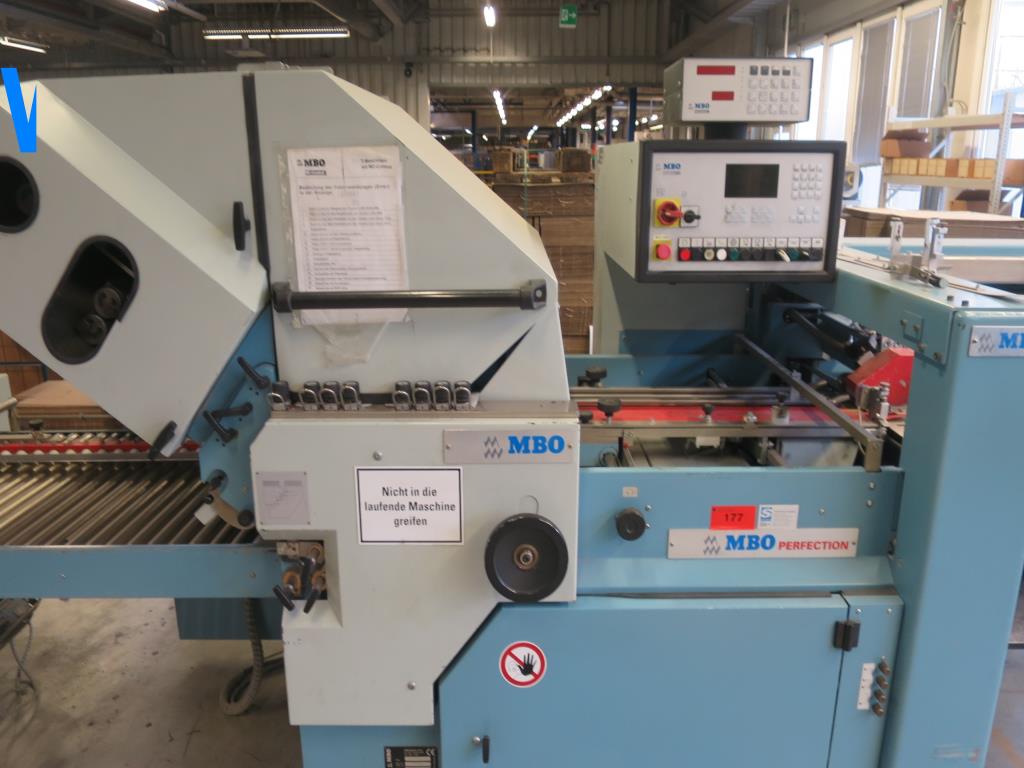 Impressão offset, pré-impressão, acabamento e produção de cartão-13