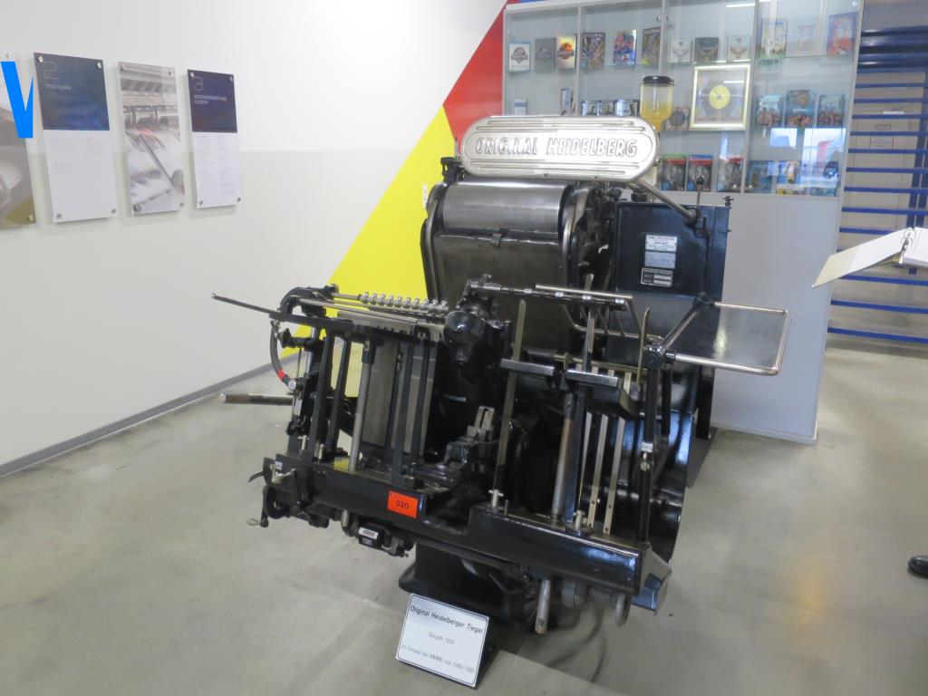 ofsetni tisk, priprava za tisk, dodelava in izdelava kartona-10