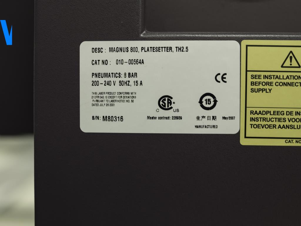 Impressão offset, pré-impressão, acabamento e produção de cartão-12