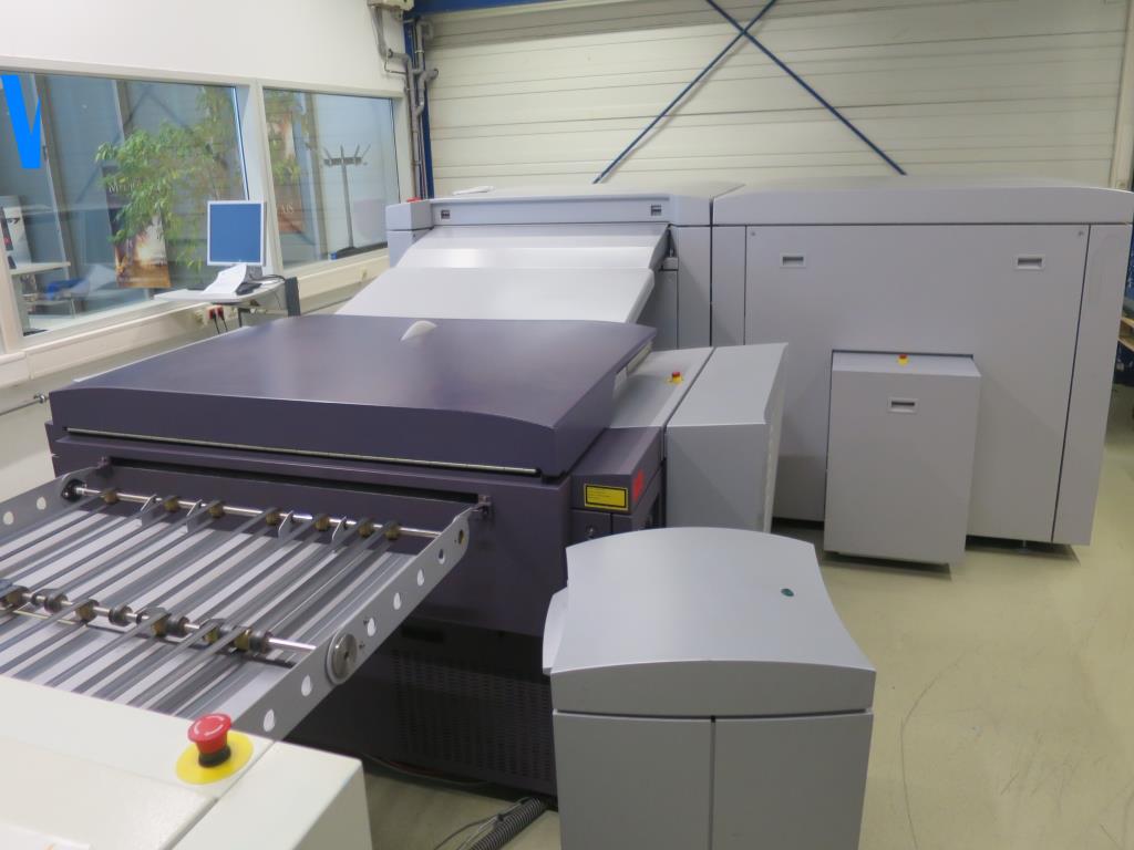 Impressão offset, pré-impressão, acabamento e produção de cartão-9