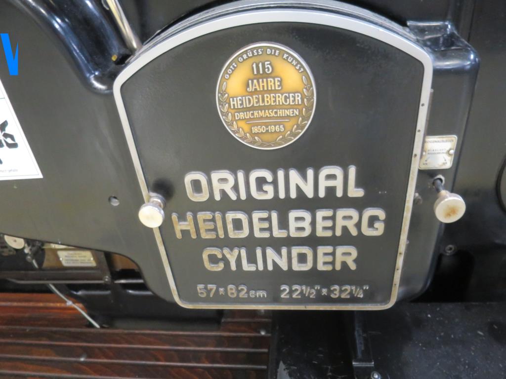 Impressão offset, pré-impressão, acabamento e produção de cartão-5