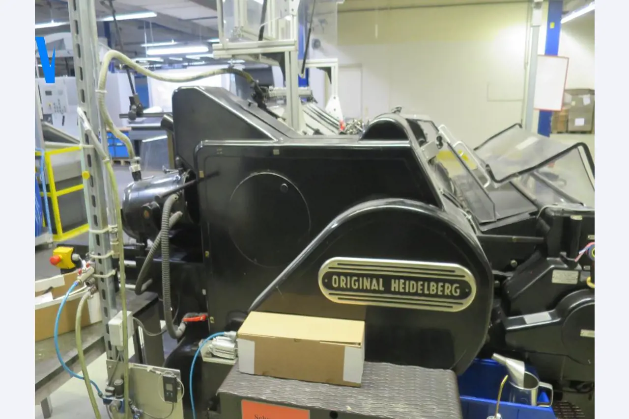 Impresión offset, preimpresión, acabado y producción de cartón-8