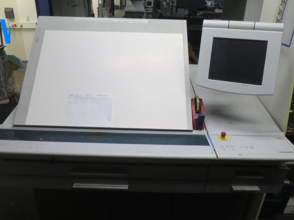 Impressão offset, pré-impressão, acabamento e produção de cartão-11