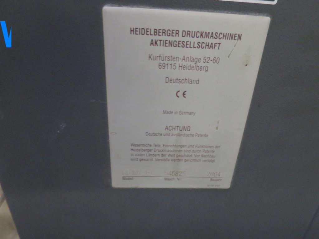 Impressão offset, pré-impressão, acabamento e produção de cartão-8